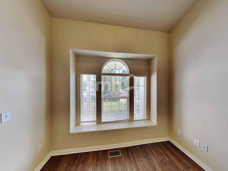 Building Photo - 169 E 2400 S