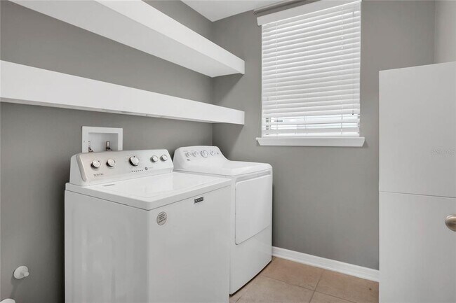 Building Photo - 3113 Bass Boat Way