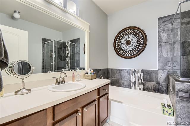 Building Photo - 10176 Park Meadows Dr