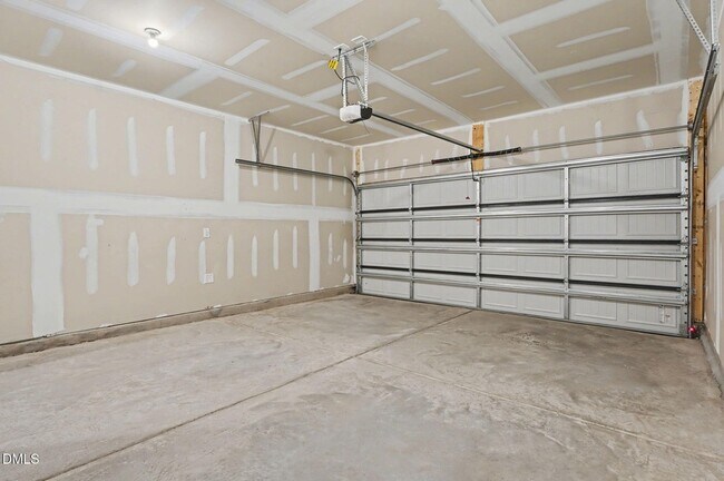 Building Photo - 3020 Everton Ave