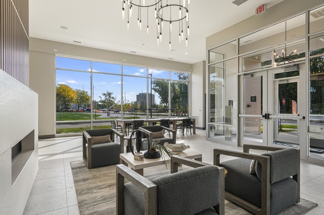 Building Photo - 5424 Old Orchard Rd