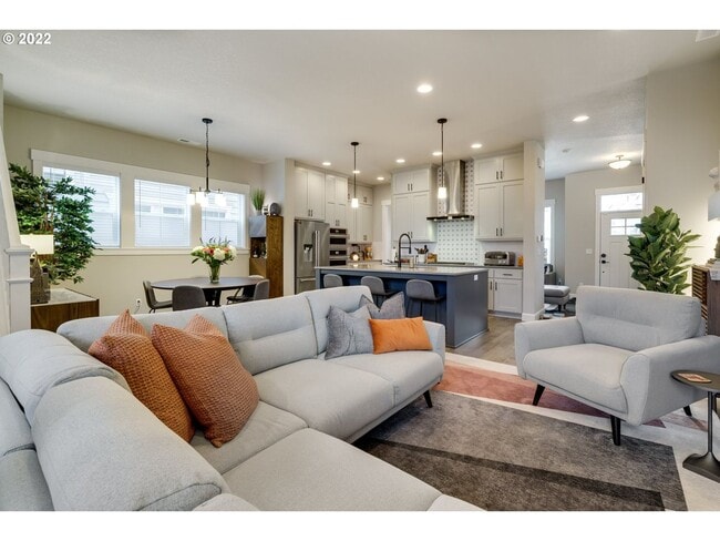 Building Photo - Beautiful Contemporary Home in Hillsboro near Reed's Crossing