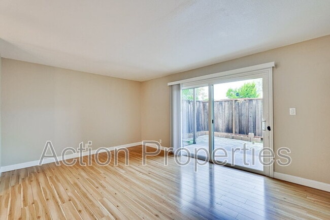 Building Photo - 1963 Landess Ave