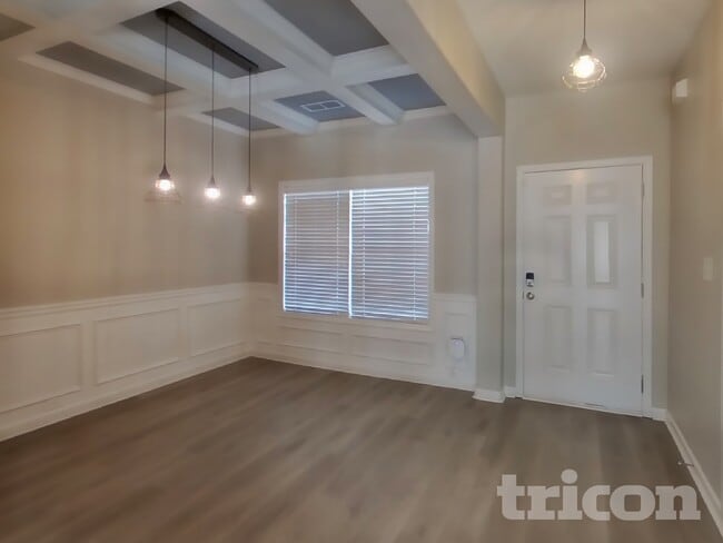 Building Photo - 26 Hillshire Dr