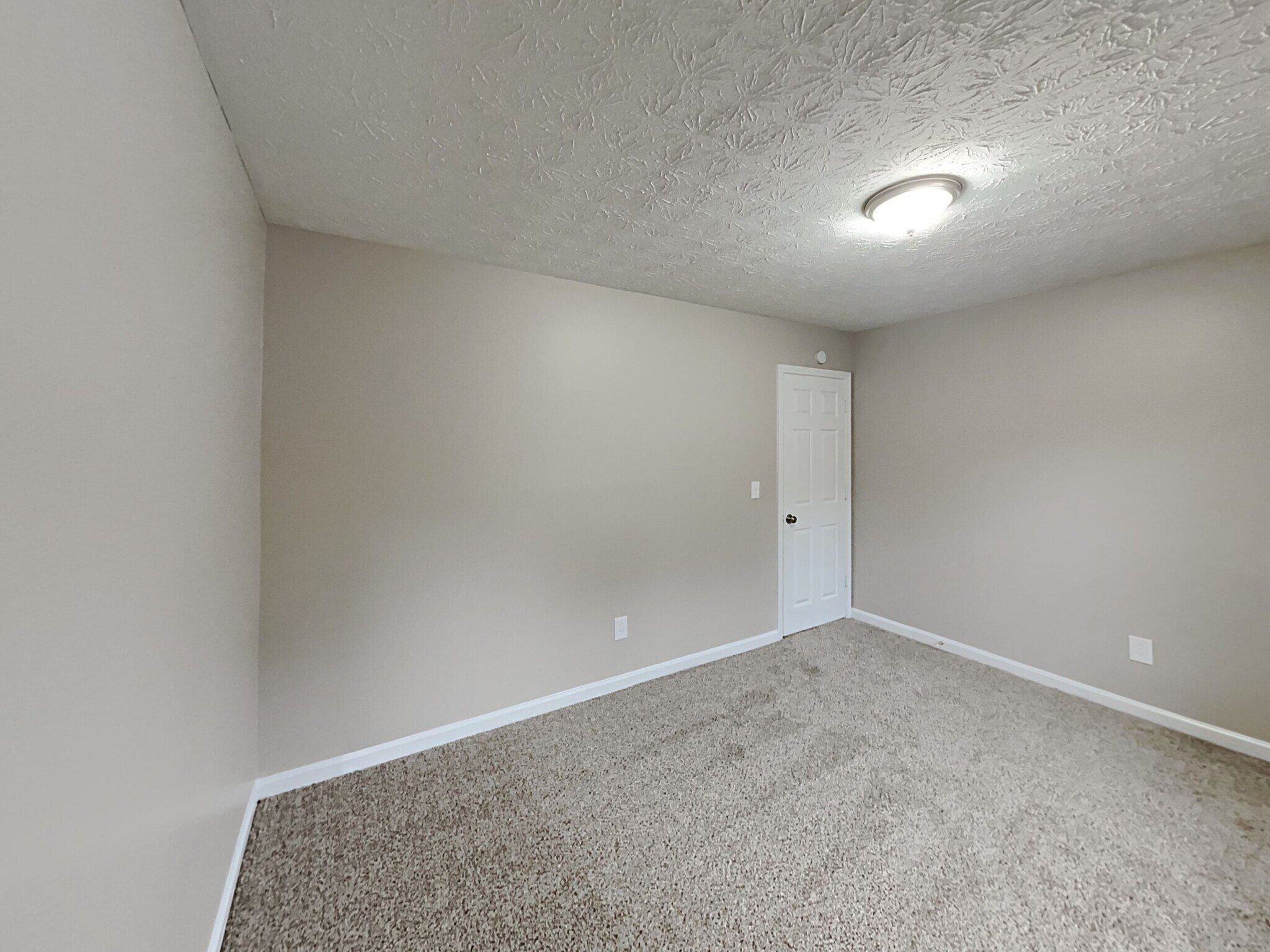 Building Photo - 3109 Aberdeen Way