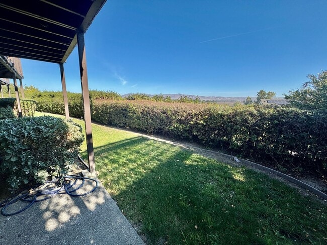 Building Photo - Adorable two bedroom in San Juan!