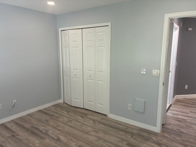 Building Photo - 2641 Emerald Island Blvd