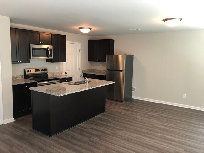 Building Photo - Price Drop Alert!  Fall Rental Specials Av...