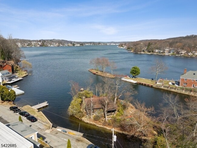 Building Photo - 301 Kingsland Rd