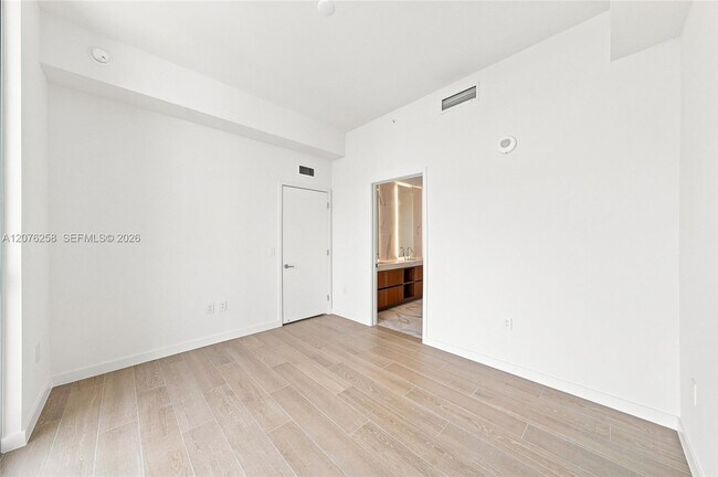Building Photo - 1400 Biscayne Blvd