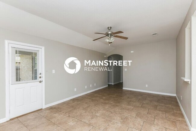 Building Photo - 3 Bedroom Pet-Friendly Home in Fort Worth,...
