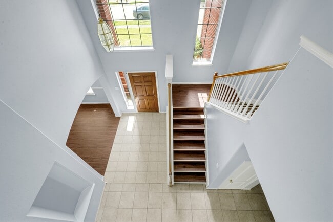 Building Photo - 17610 Forest Haven Trail