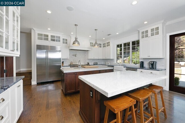 Building Photo - 3898 Happy Valley Rd