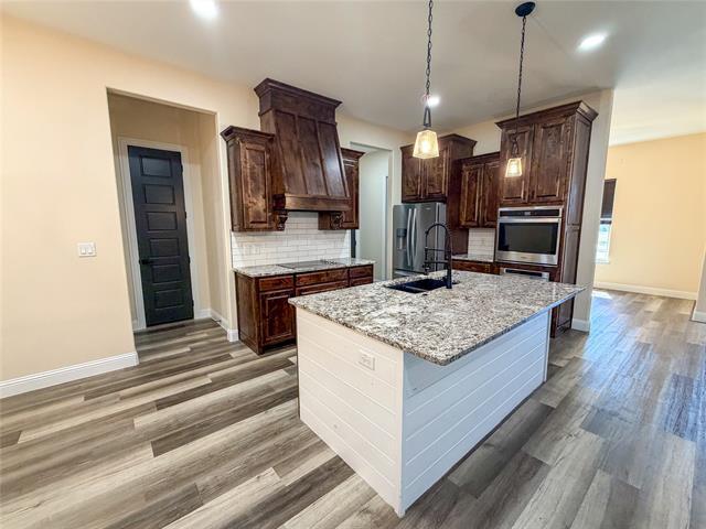 Building Photo - 1290 Co Rd 2175