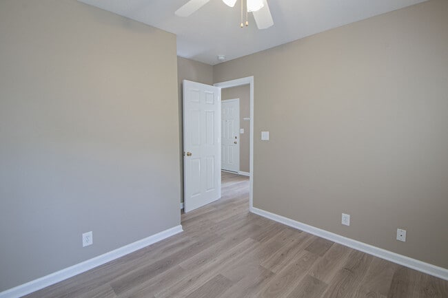 Building Photo - 2945 Core Dr