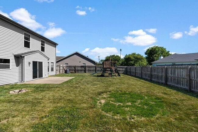 Building Photo - Spacious 4-Bedroom Home with Large Fenced Yard in Quiet West Lafayette Neighborhood