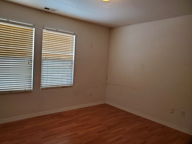 Building Photo - 1258 W 725 N