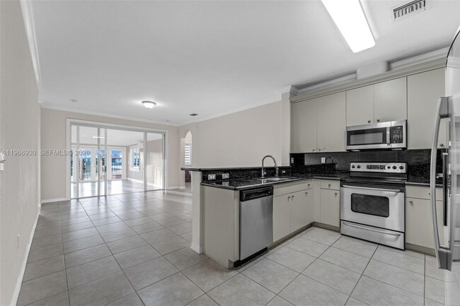 Building Photo - 2280 SW 152nd Pl