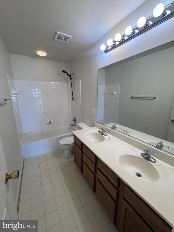 Building Photo - 408 Eagles Nest Way
