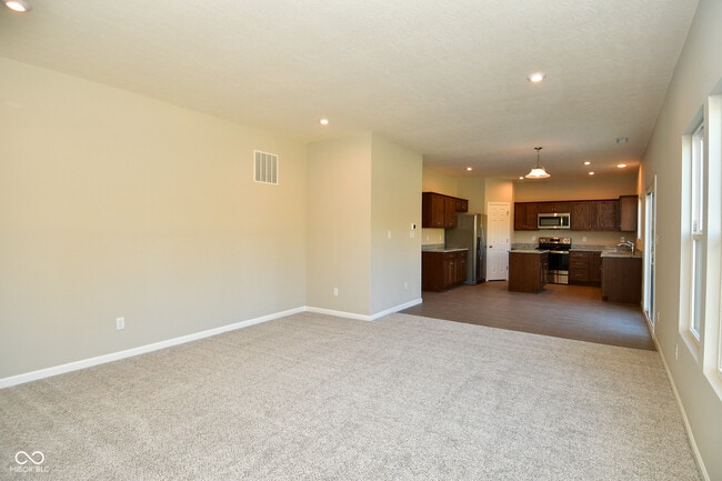 Building Photo - 9732 Evening Sky Way