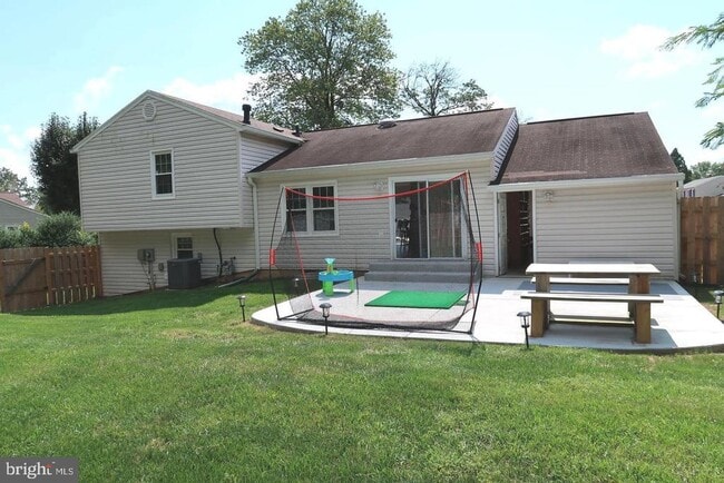 Building Photo - 9530 Ashbourn Dr