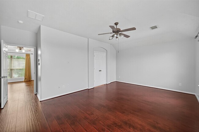 Building Photo - 16642 Chinn Ridge Ln
