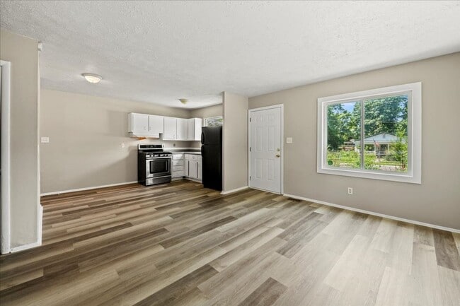 Building Photo - 2119 White Ave