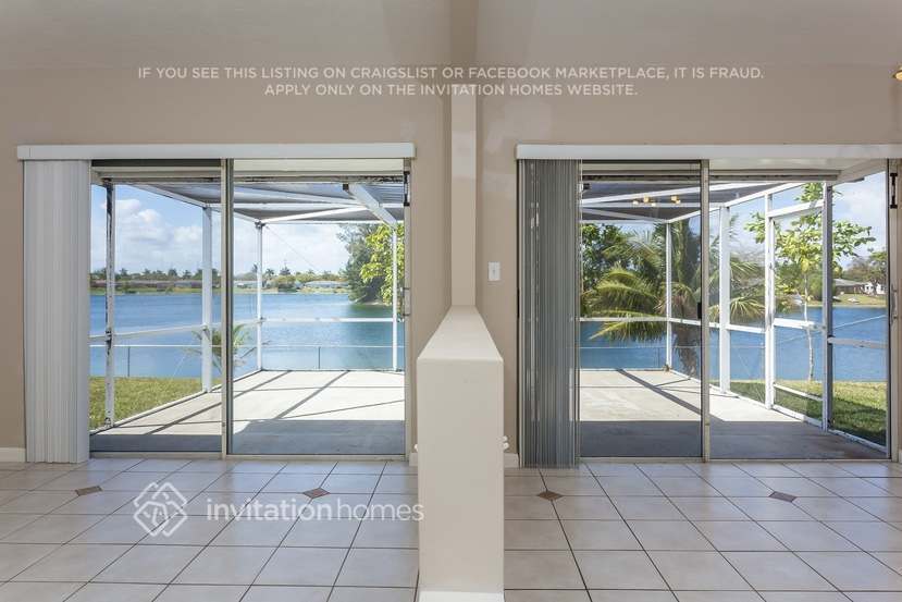 Building Photo - 16310 SW 109th Ave