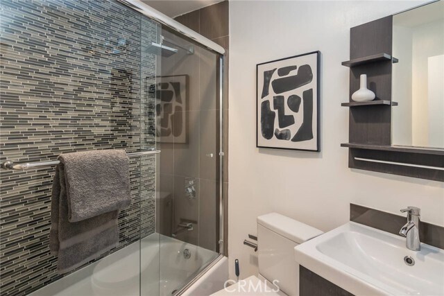 Building Photo - 3828 Alomar Dr