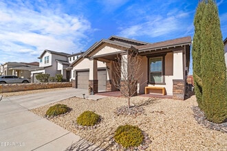 Building Photo - 12597 New Dawn Dr