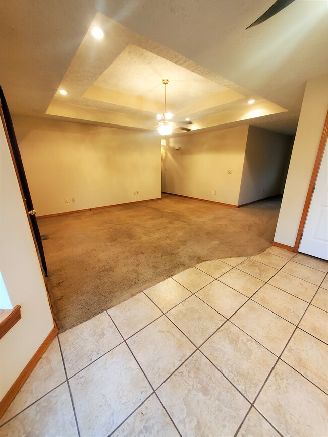 Building Photo - 601 Cypress Ave