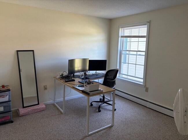 Building Photo - 807 White Cedar Blvd
