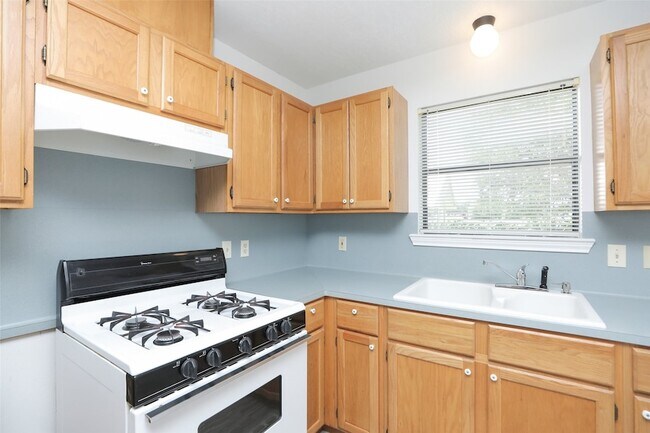 Building Photo - 18419 Buddy Riley Blvd