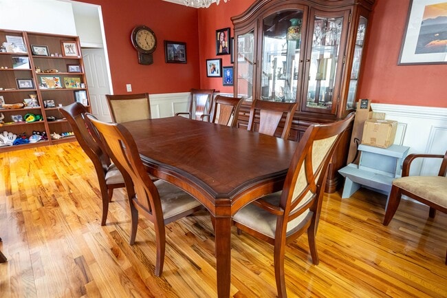 Building Photo - 491 Frank Shaw Rd