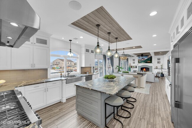 Building Photo - 18 Culebra Ave