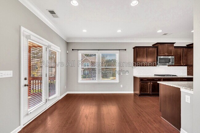 Building Photo - 2 Horton Grove Ct