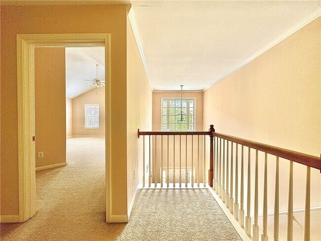 Building Photo - 370 Creek Manor Way