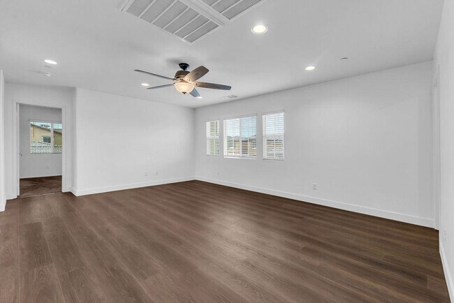 Building Photo - 83325 White Stallion Rd