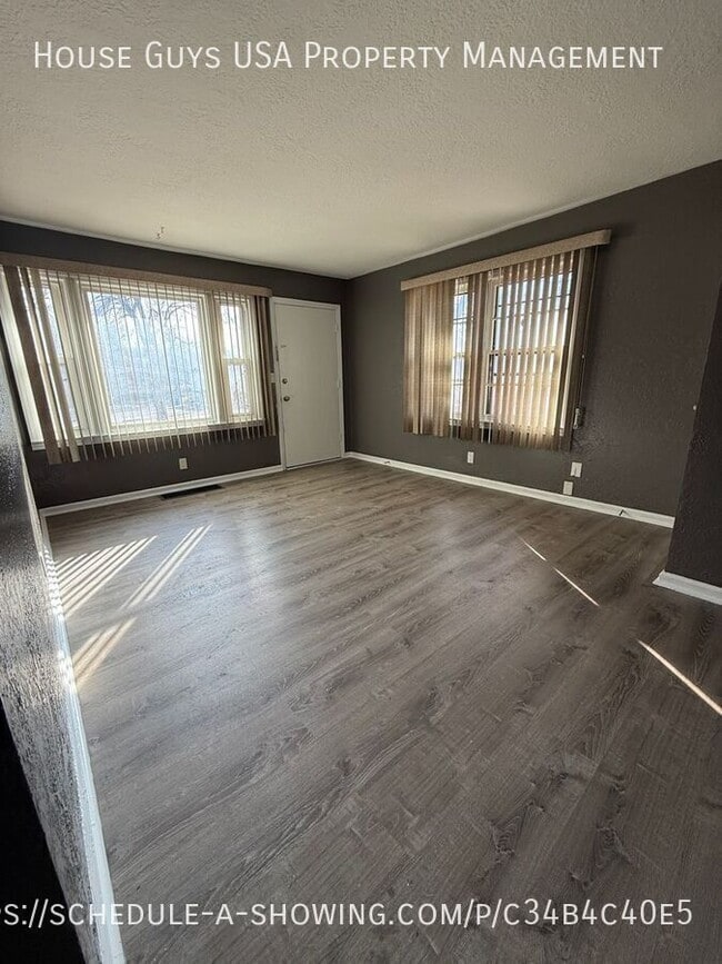 Building Photo - 4610 Linwood Blvd