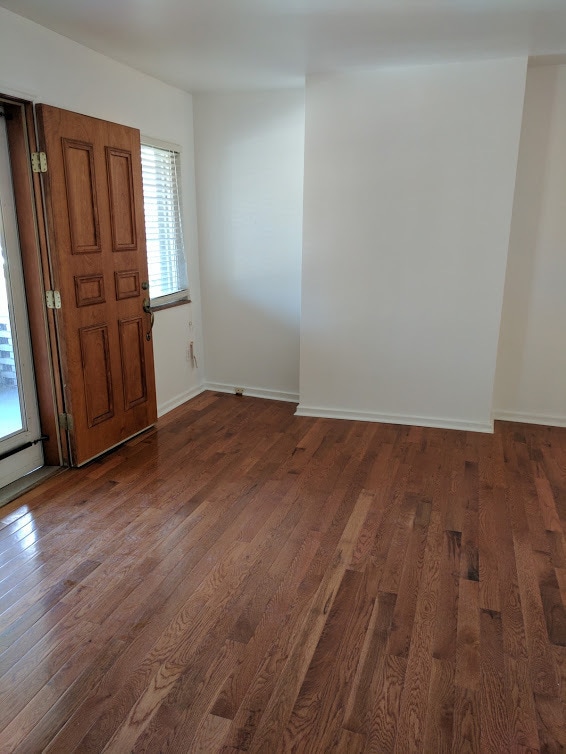 Building Photo - Check out this Totally Updated First Floor Duplex! 2BR+Den
