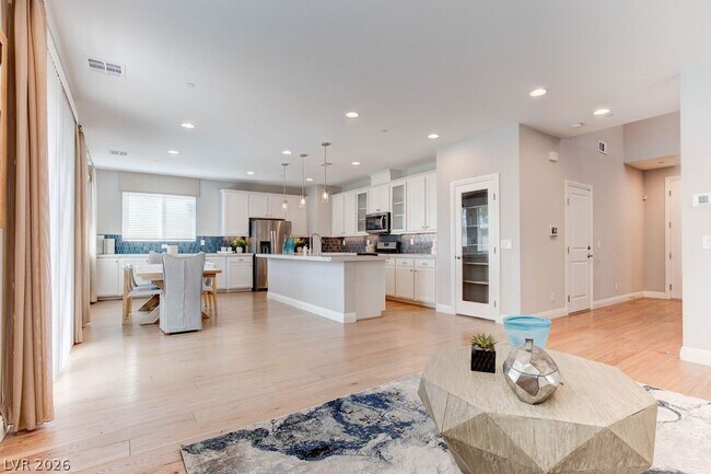 Building Photo - 8580 Luse St