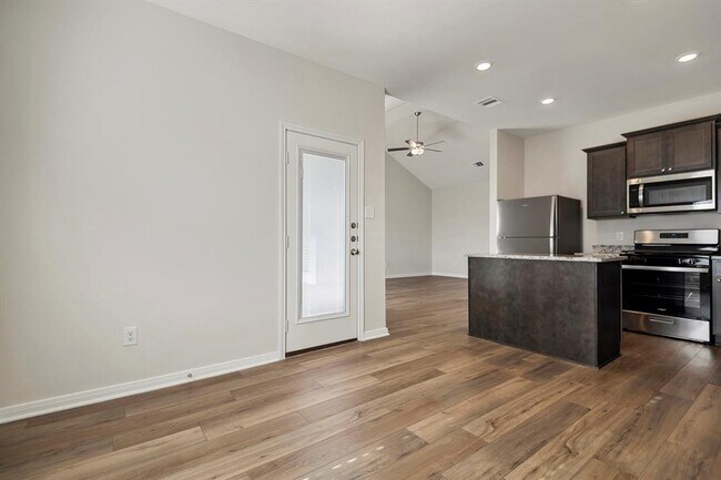 Building Photo - 408 Mystic Slopes Dr