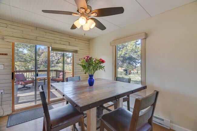 Building Photo - 465 Springmeadow Way