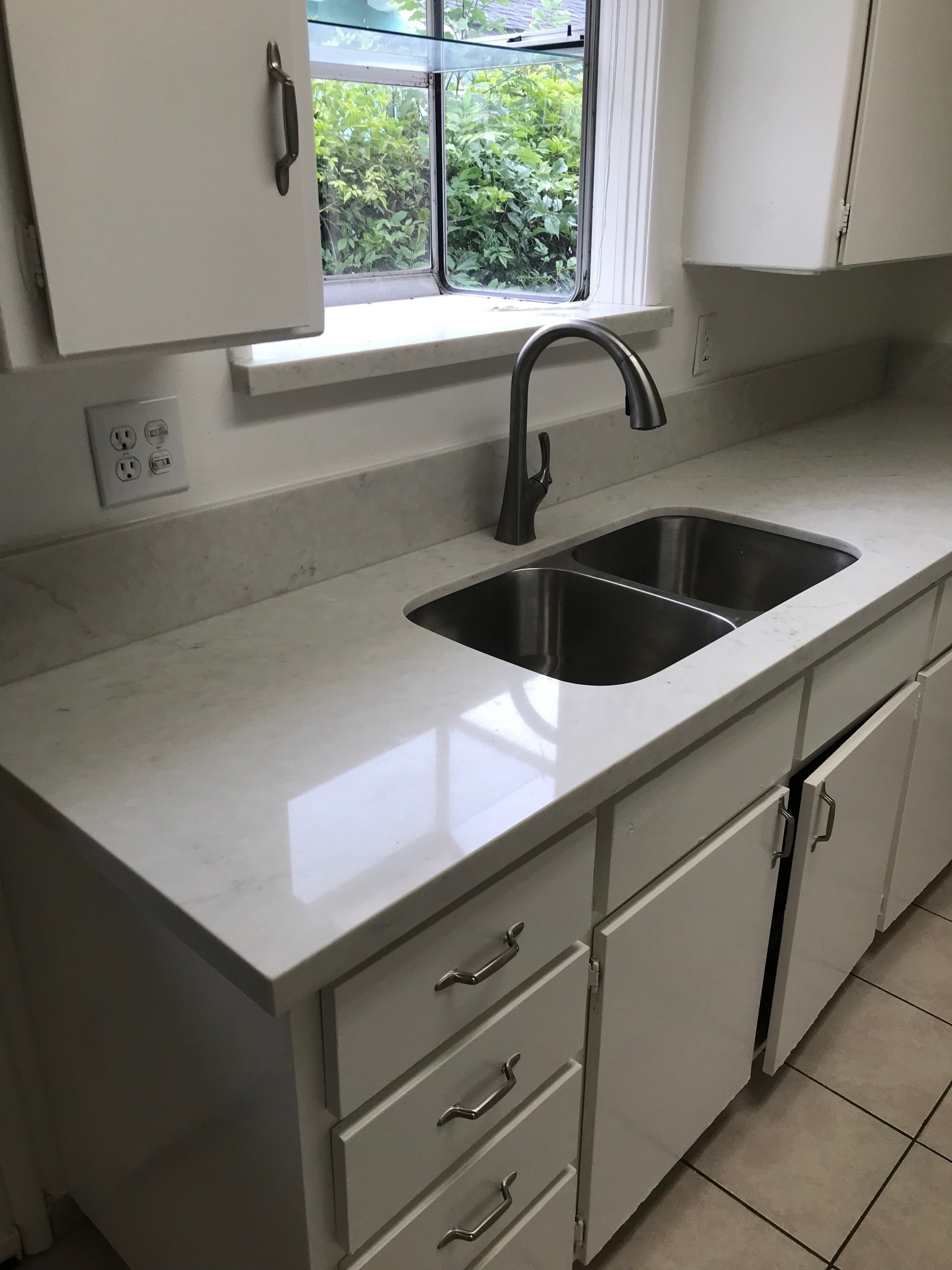 Building Photo - 22414 Susana Ave