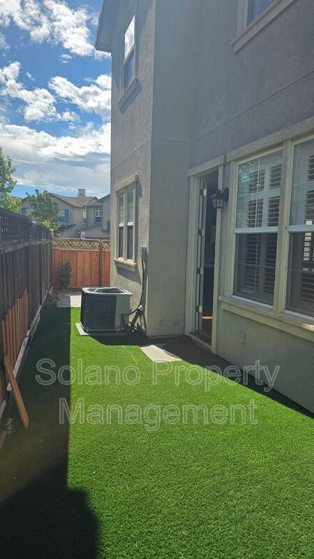 Building Photo - 8184 Carlisle Way