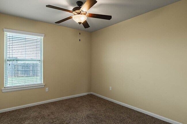 Building Photo - 4701 Apatite Bluff Dr
