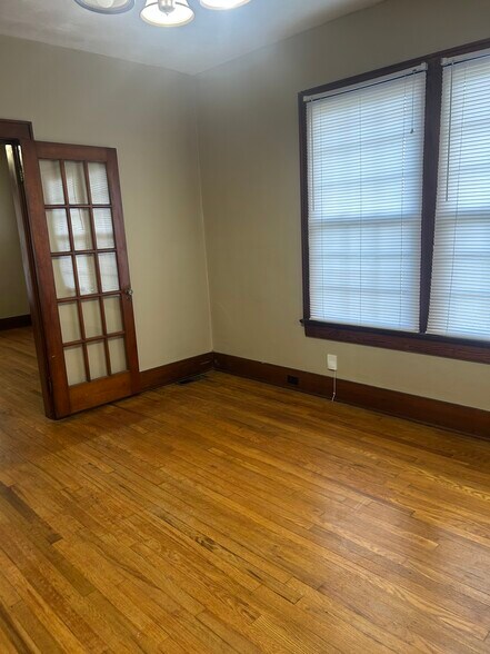 Building Photo - 2821 Asbury Rd