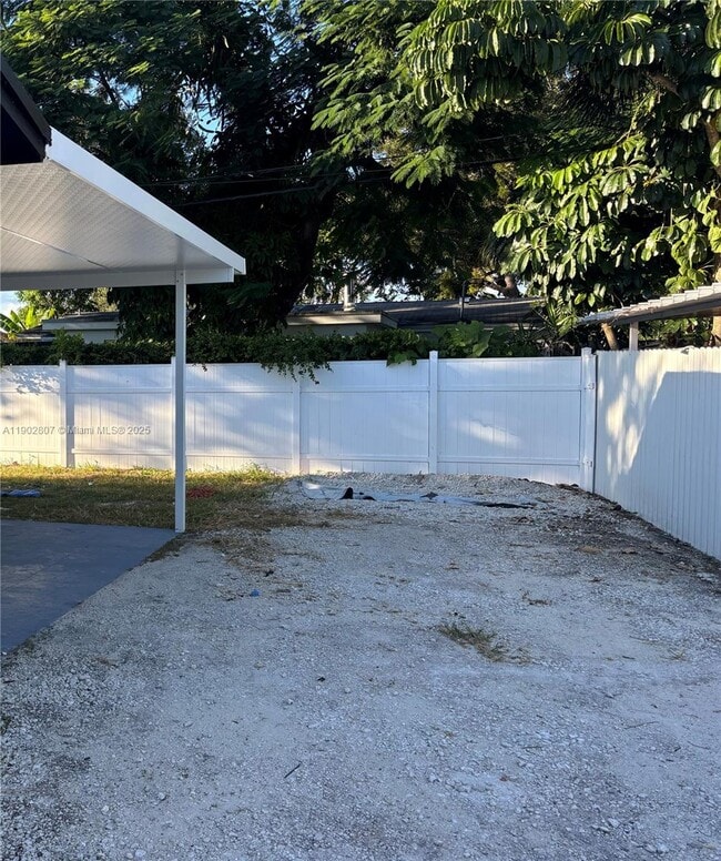 Building Photo - 6881 SW 6th St