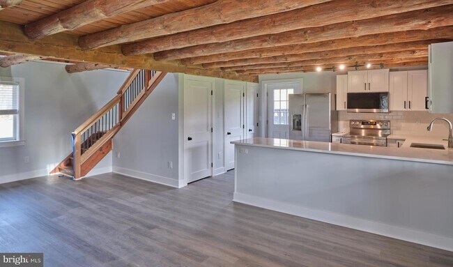 Building Photo - 4325 Lehnenberg Rd