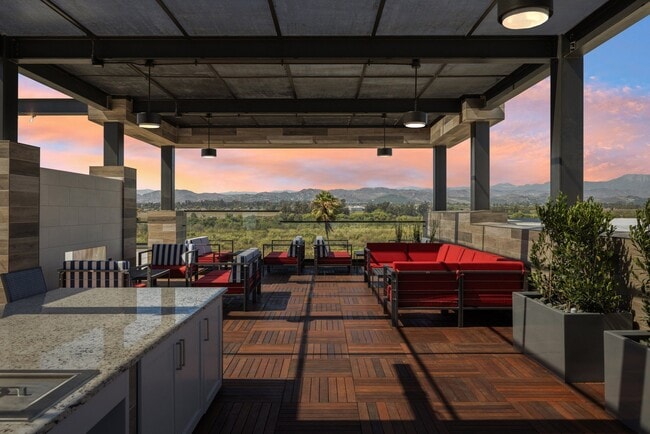 Building Photo - Panorama Riverpark